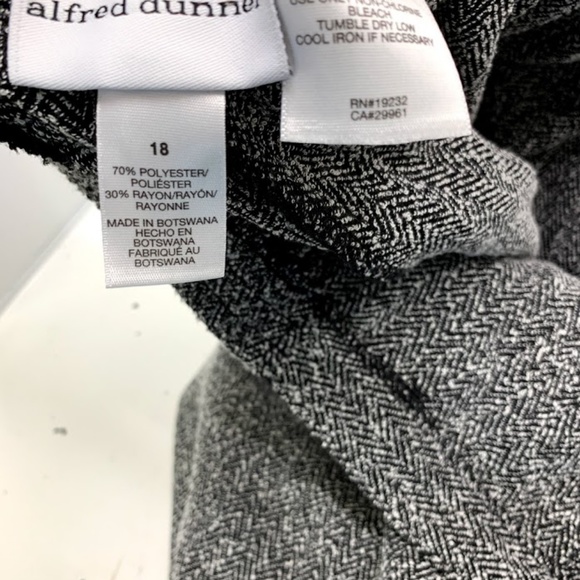 pants by Alfred Dunner - Picture 2 of 2